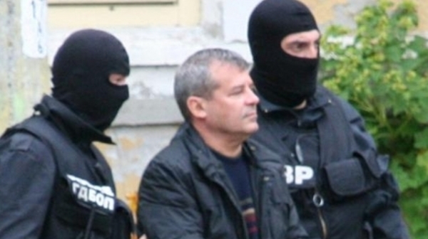 Само във Фрог: Намериха два телефона в килията на Георги Вълев от „Килърите“