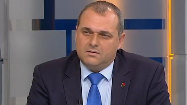 Депутатът Искрен Веселинов: Местан премина всякакви граници
