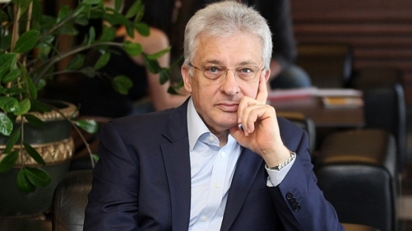 ЕБВР заяви, че само правителството може да оттегли своя представител Калин Митрев от институцията
