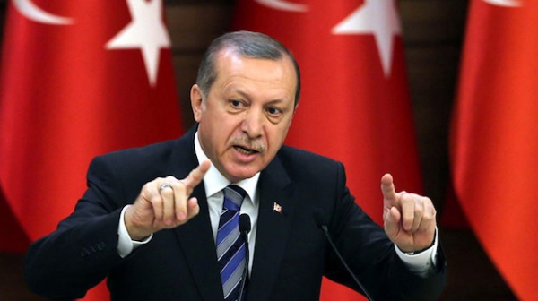 Турският СЕМ спря две тв предавания заради критики към Ердоган