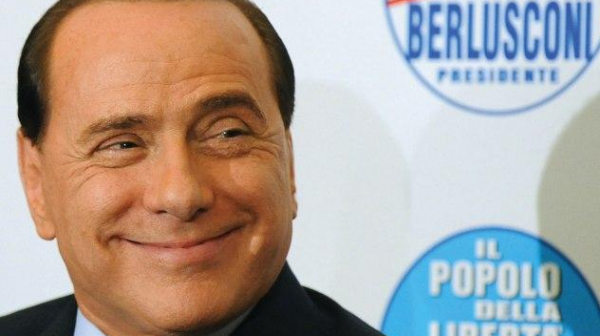 Берлускони е в болница в Милано заради проблеми с бъбреците
