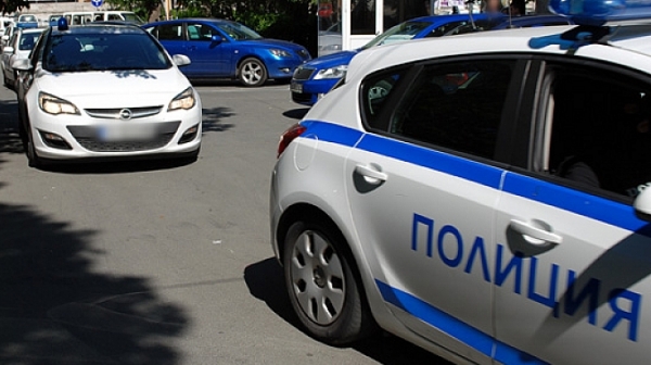 Среднощна акция на полиция и жандармерия в Нова Загора