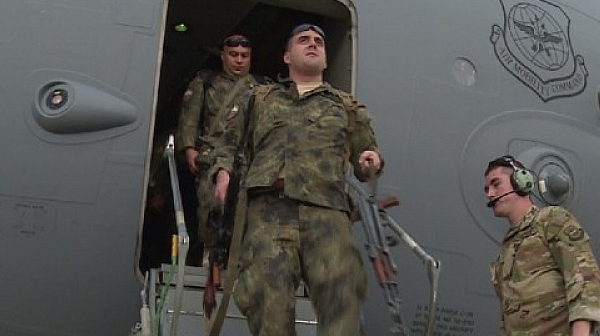 158 български войници се завърнаха от мисия в Афганистан