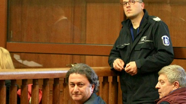 Тримата задържани за схемата за фалшиви пенсии в Силистра остават в ареста