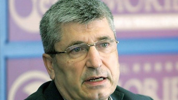 Илиян Василев: България погрешно се фокусира в руския газ като единствена опция