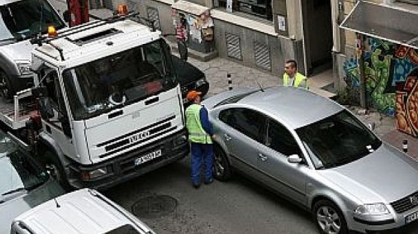 Разширяват драстично платеното паркиране в София