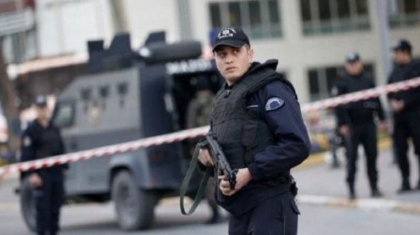 Задържаха 13 души за подготвян атентат срещу посолството на САЩ в Турция