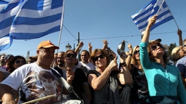 Медиите в Гърция стачкуват, не излъчват новинарски емисии