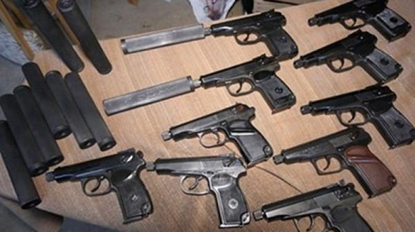 Чудо невиждано: Около 200 пистолета и 50 автомата са изчезнали от склад на МВР в София