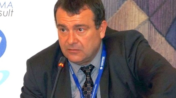 Д-р Димитър Петров поема временно Здравната каса