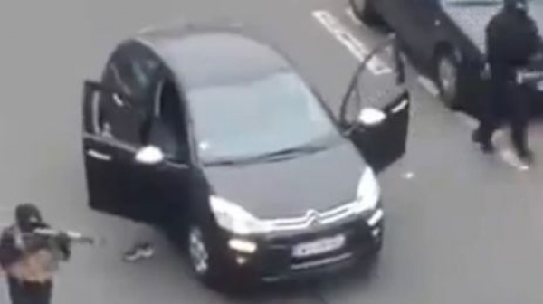 Депортираха във Франция джихадист заради атаката над Шарли Ебдо