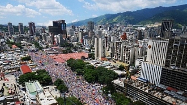 35 жертви при протестите във Венецуела