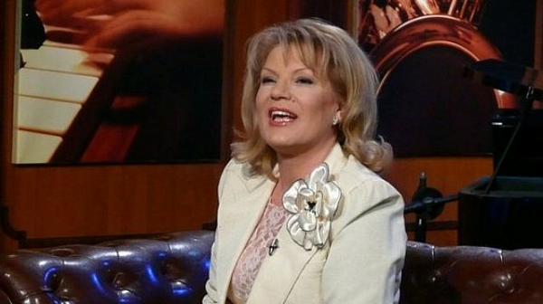 Соня Колтуклиева: Пеевски поръчва музиката, Кирил Домусчиев плаща сметката