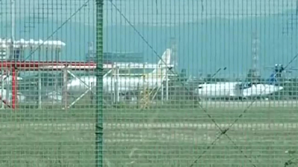 Израелски самолет кацна аварийно в София
