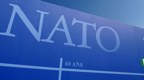 Доклад на НАТО: САЩ разполагат с около 150 атомни бомби в пет държави в Европа
