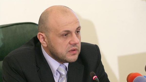 Томислав Дончев: И МВР ще връща отпадналите деца в клас