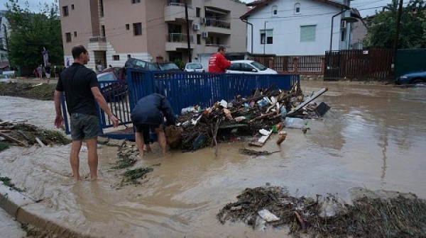 Потоп удари и Варна