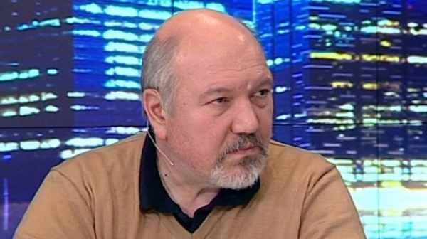 Проф. Александър Маринов: Проблемите на управляващите не са си отишли, получават шамари отвсякъде