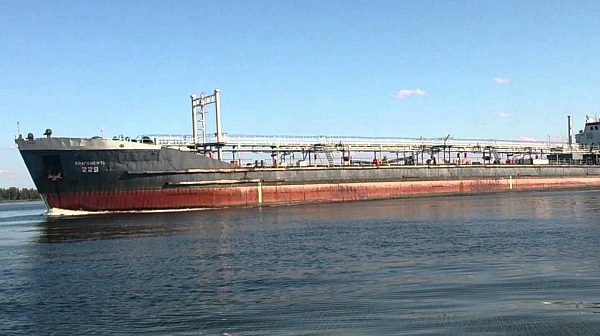 10 души загинаха в река Волга при сблъсък между катамаран и баржа