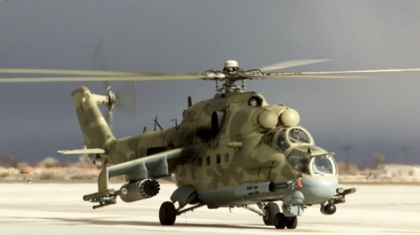 Военен хеликоптер с 13 души се разби в Казахстан