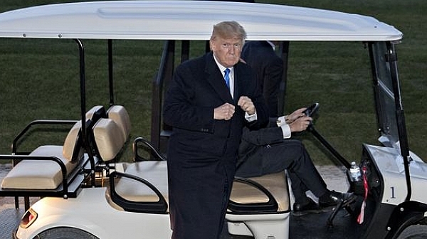 Тръмп щял да удължи визитата си в Лондон, за да поиграе голф