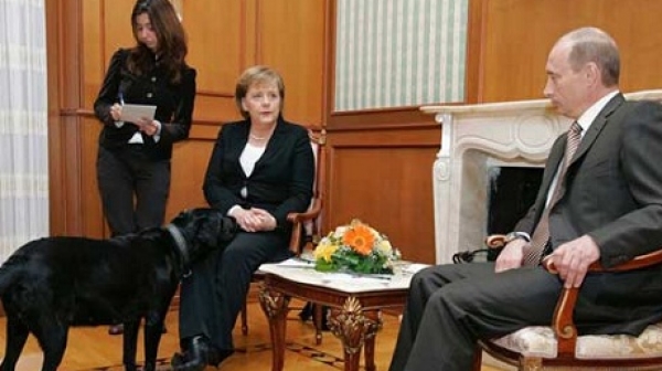 Путин и Меркел са обсъждали транзита на газ през Украйна