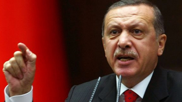 Арестуват 223-ма военни в Турция, свързани с ФЕТО