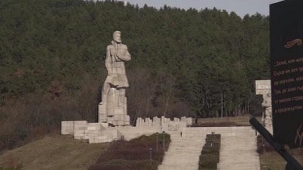 Състояние на мемориалния комплекс ”Христо Ботев” е лошо дори след ремонт