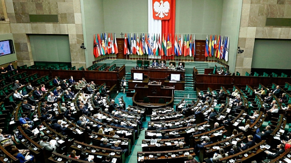 Евродепутати за избора на председател на ЕП: Сделка, пред която „Капалъ Чарши“ е храм на почтеността