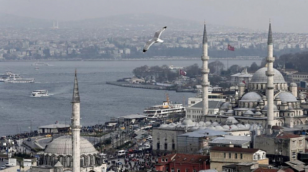 Висока активност отчитат на изборите за кмет на Истанбул
