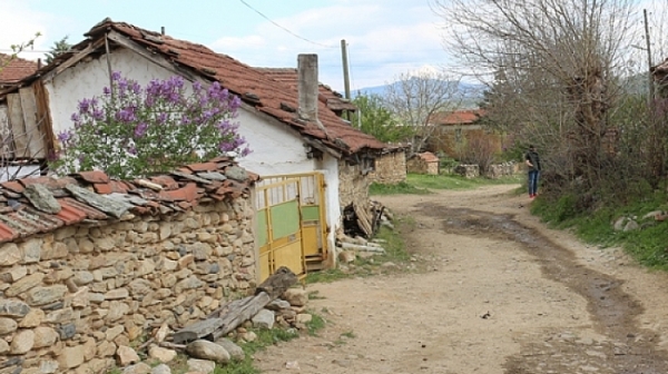Две бургаски села скачат срещу отварянето на кариера за строителни материали