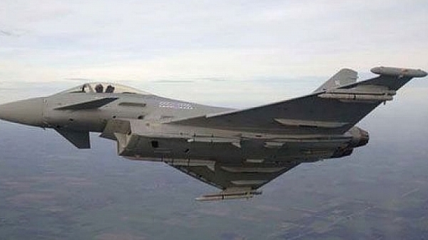 Британски изтребители излетяха от Румъния срещу руски Су-30
