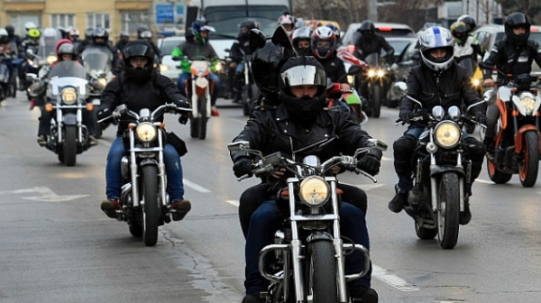 За трета поредна година мотористи почитат загинали на пътя близки