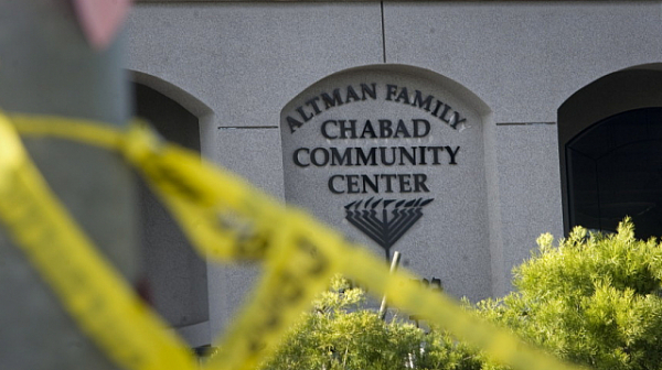 Един убит и трима ранени след стрелба в синагога в Калифорния