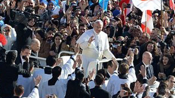 Президентът е обсъдил с папския нунции посещение на папа Франциск