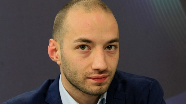 Димитър Ганев: Цветанов, ако отиде в друга партия, започва война с Борисов