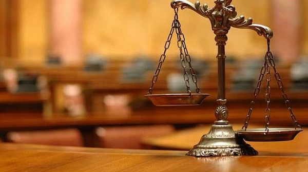 Граждански вик: Законно ли е съдии и прокурори да не спазват законите на страната?!
