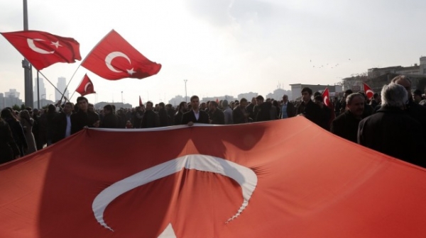 Чистката продължава: Арестуваха още 22 души за опита за преврат в Турция