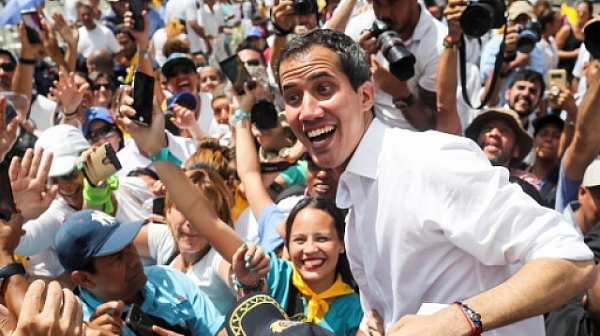 Венецуела е изгонила евродепутати, отишли да се срещнат с Гуайдо