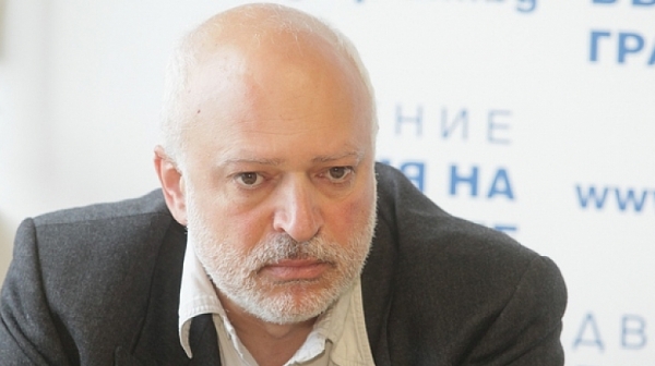 Велислав Минеков: Конвенцията не мина. Може да пребием балдъзата