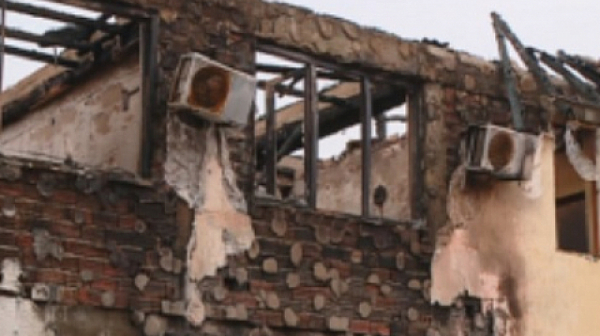 Пожарът в Първомай унищожил хотел, а не болница