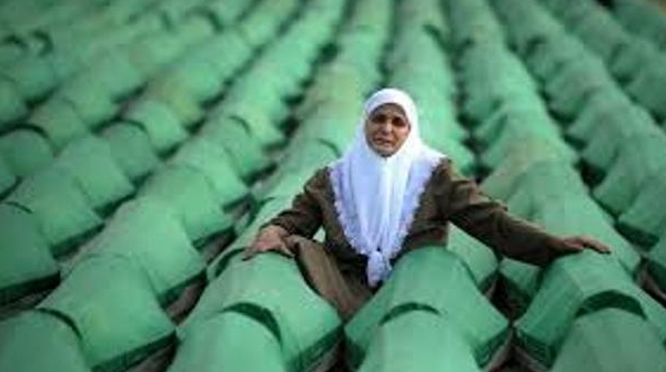 Съдът: Холандия е частично виновна за убийството на 350 мюсюлмани в Сребреница