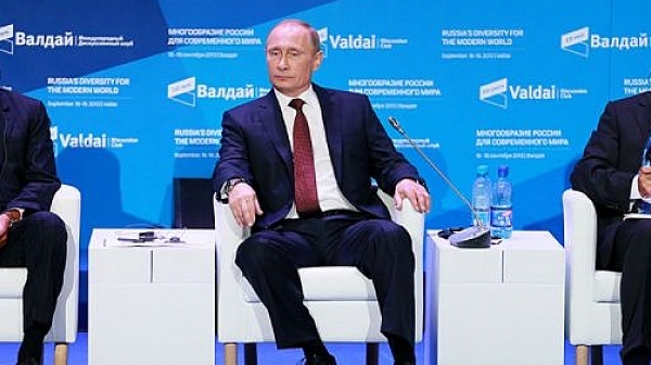 Илиян Василев: Путин е на власт толкова години с една и съща мантра за непогрешимостта си