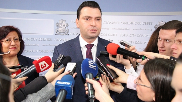 Калоян Паргов: Цялата отговорност по управлението и контрола в СО носи кметът Фандъкова!