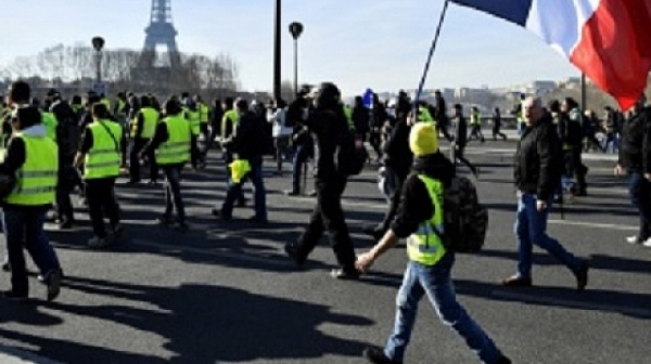 „Жълтите жилетки“ отново по улиците на Париж