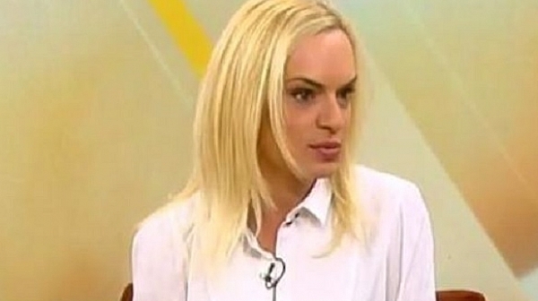 PR експертът Ива Екимова - подложена на интернет ''терор''от извратеняк
