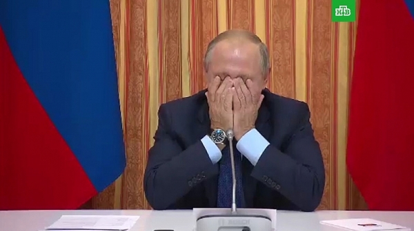 Путин се хвана за главата от „свинщините“ на свой министър