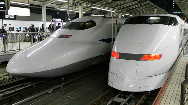 Плужек предизвика хаос в японските железници