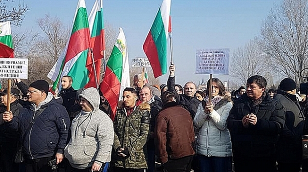 Протестиращи блокира АМ ”Хемус” между Шумен и Варна /обновена/