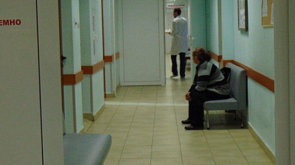 Пиян лекар преглежда пациенти в болница в Хисаря